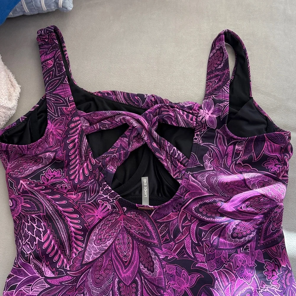 Lands' End Women's Purple and Black Paisley Swimsuit, size 18W - Picture 8 of 8